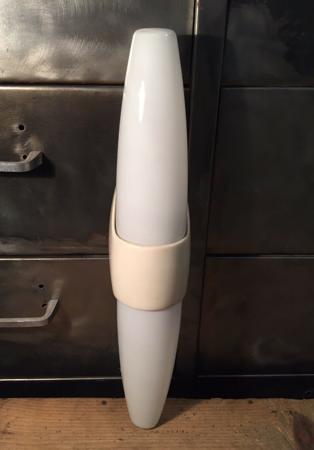 Shell wall lamp in white opaline BO Niko Belgium 1960s