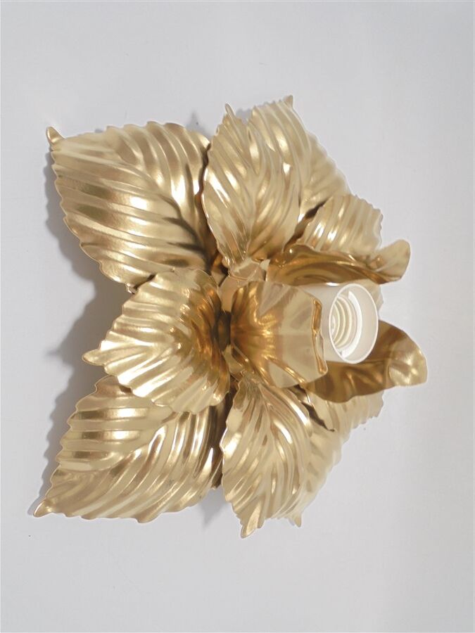 Sconce golden flower