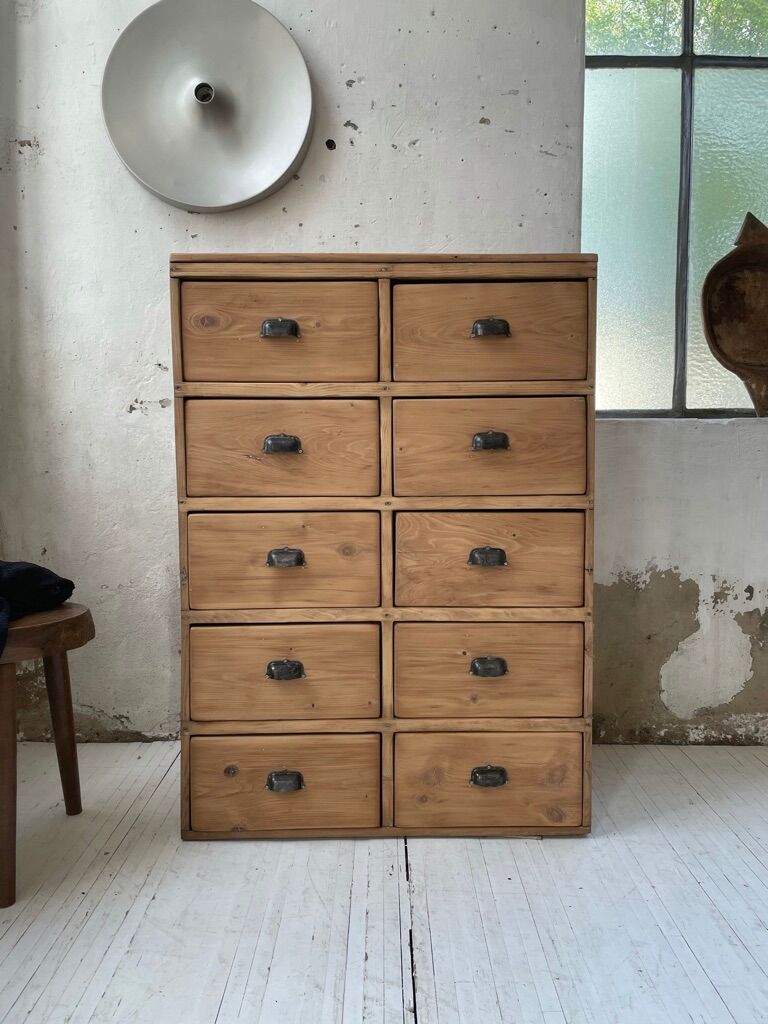 Craft furniture with drawers shell handles