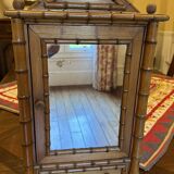 Armoire de poupée ancienne
