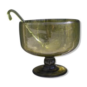 Coupe a? sangria en verre