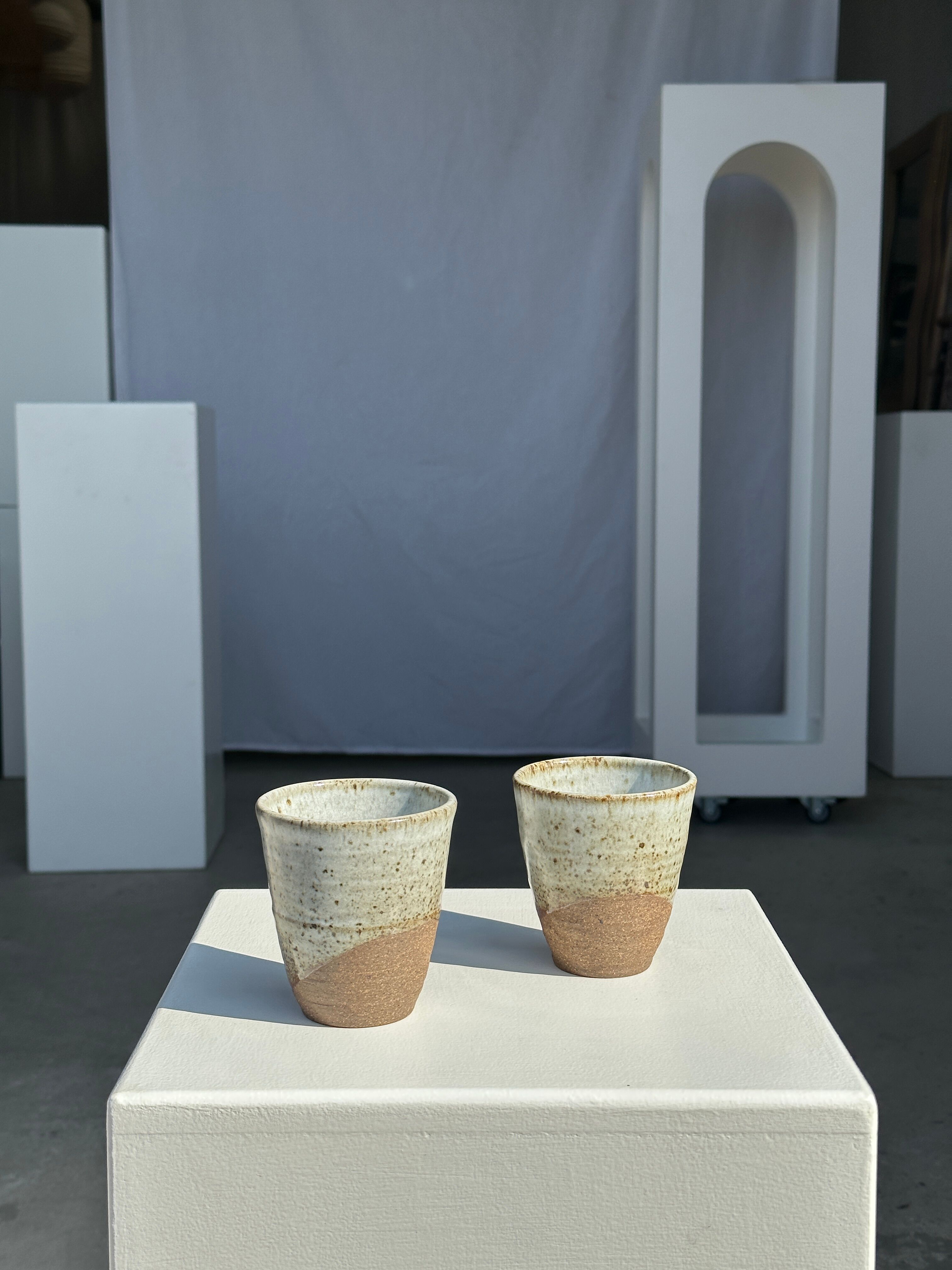 Set of 2 cups in Indonesian ceramic (brown & speckled glazed matte)