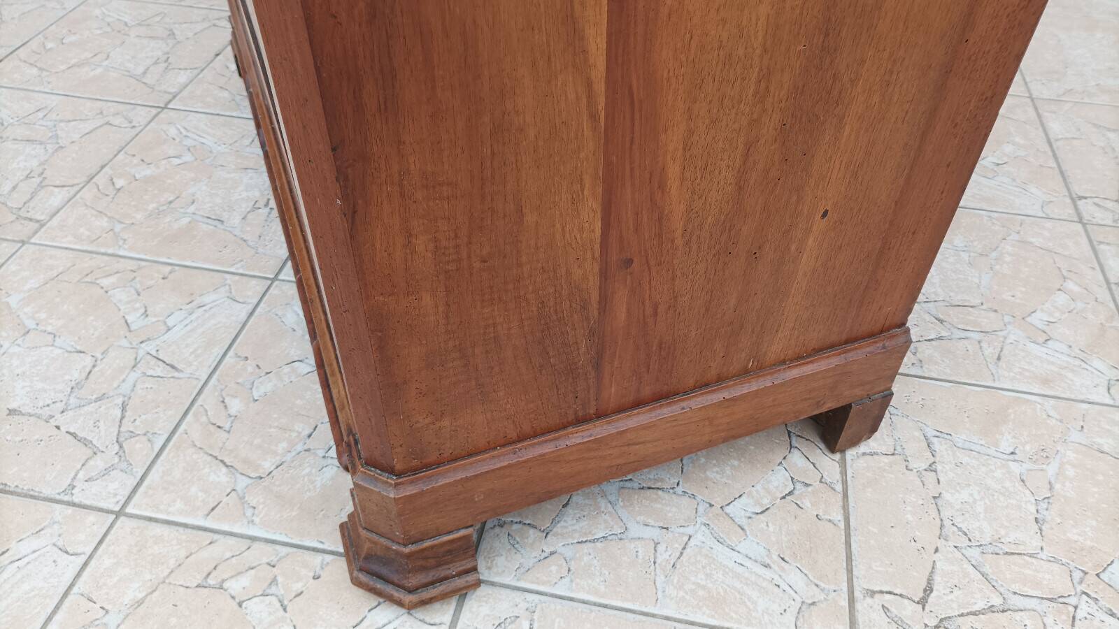 Louis Philippe walnut chest of drawers