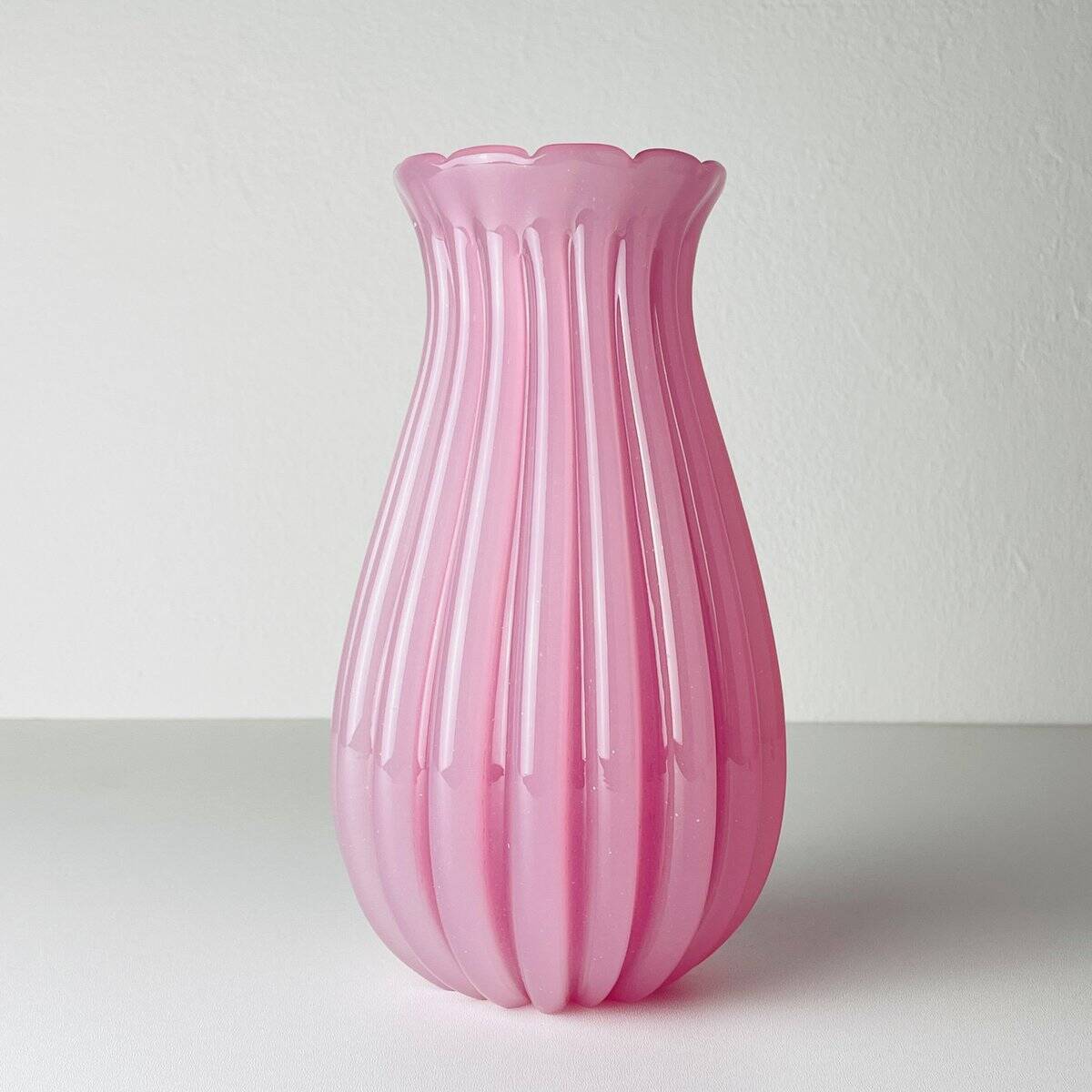Vintage pink vase attributed to Archimede Seguso, Italy, 1950s.