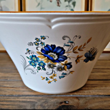 Moulin des Loups Volubilis Salad Bowl (blue flowers, gold rim)