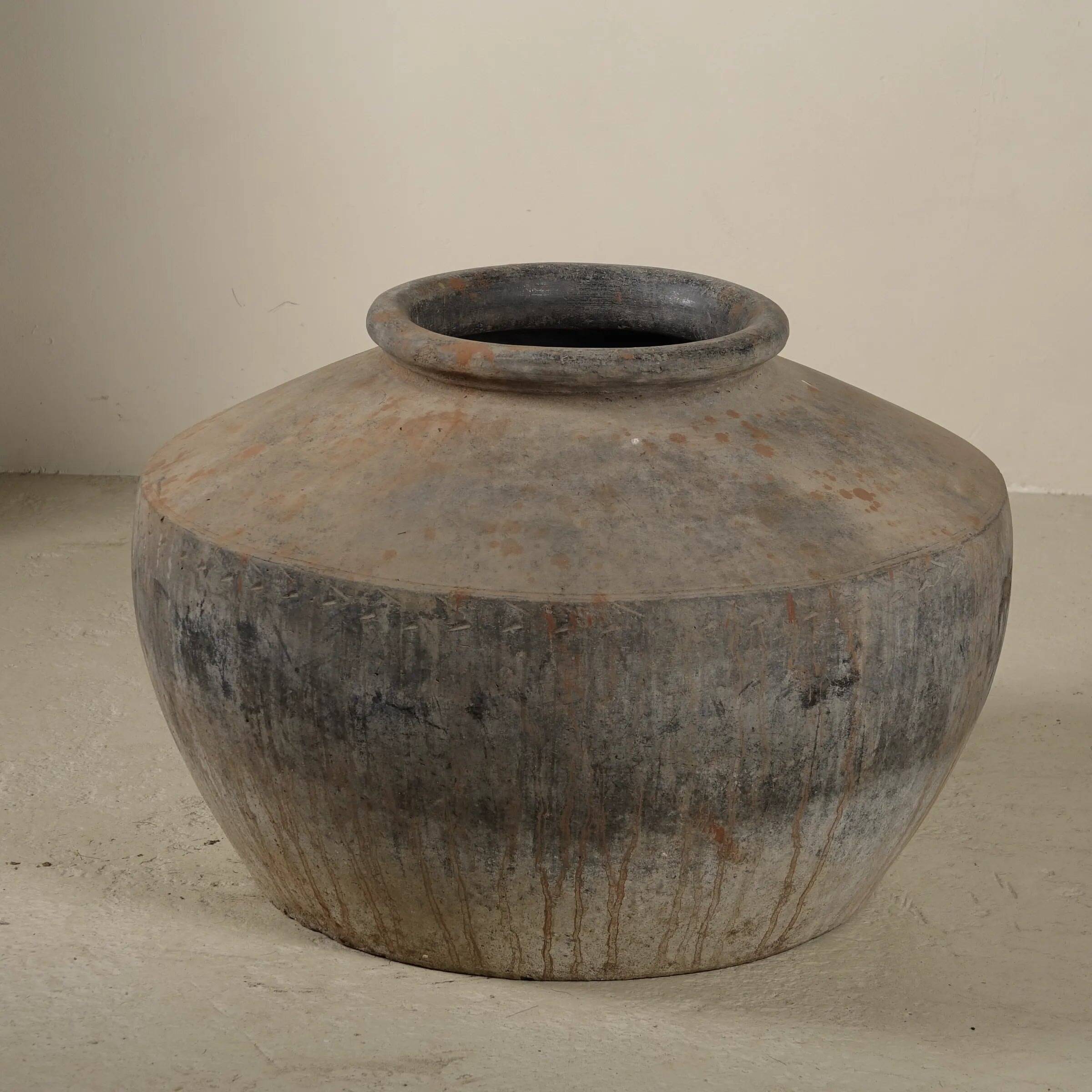 Jasdan - Indian Terracotta Jar No. 1