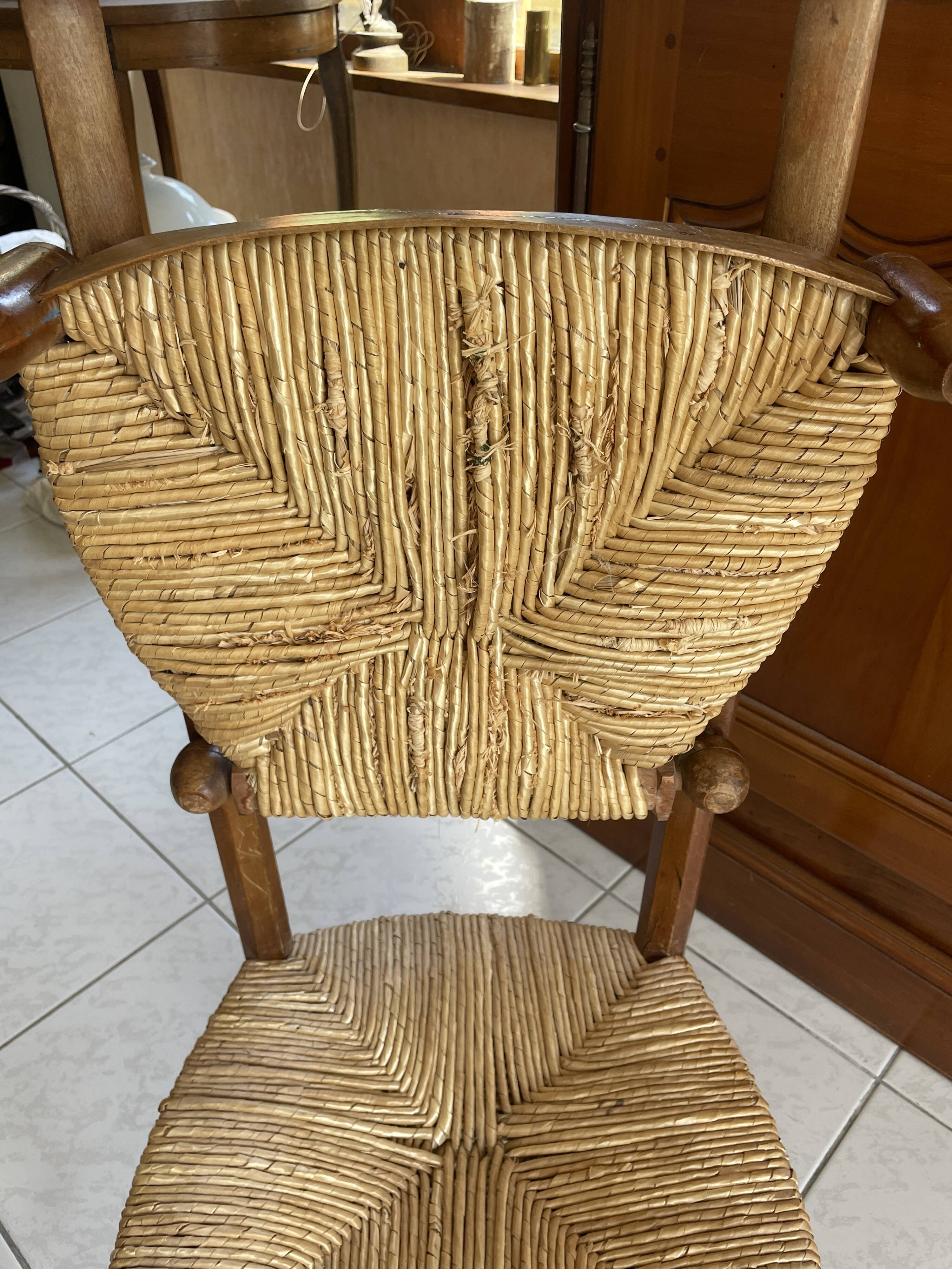 Prie Dieu, assise paillée