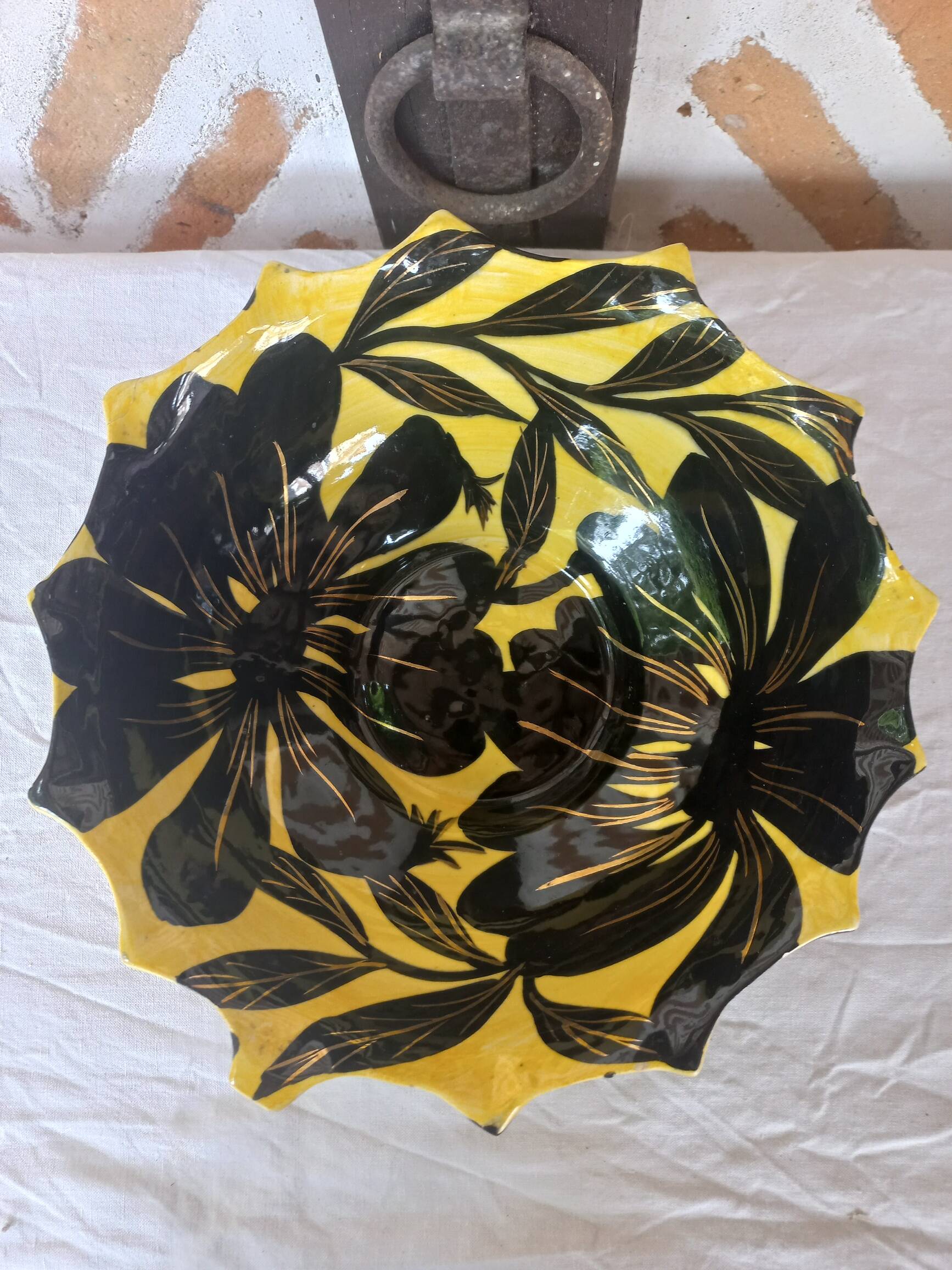 Vallauris salad bowl and serving utensils, signed Fase