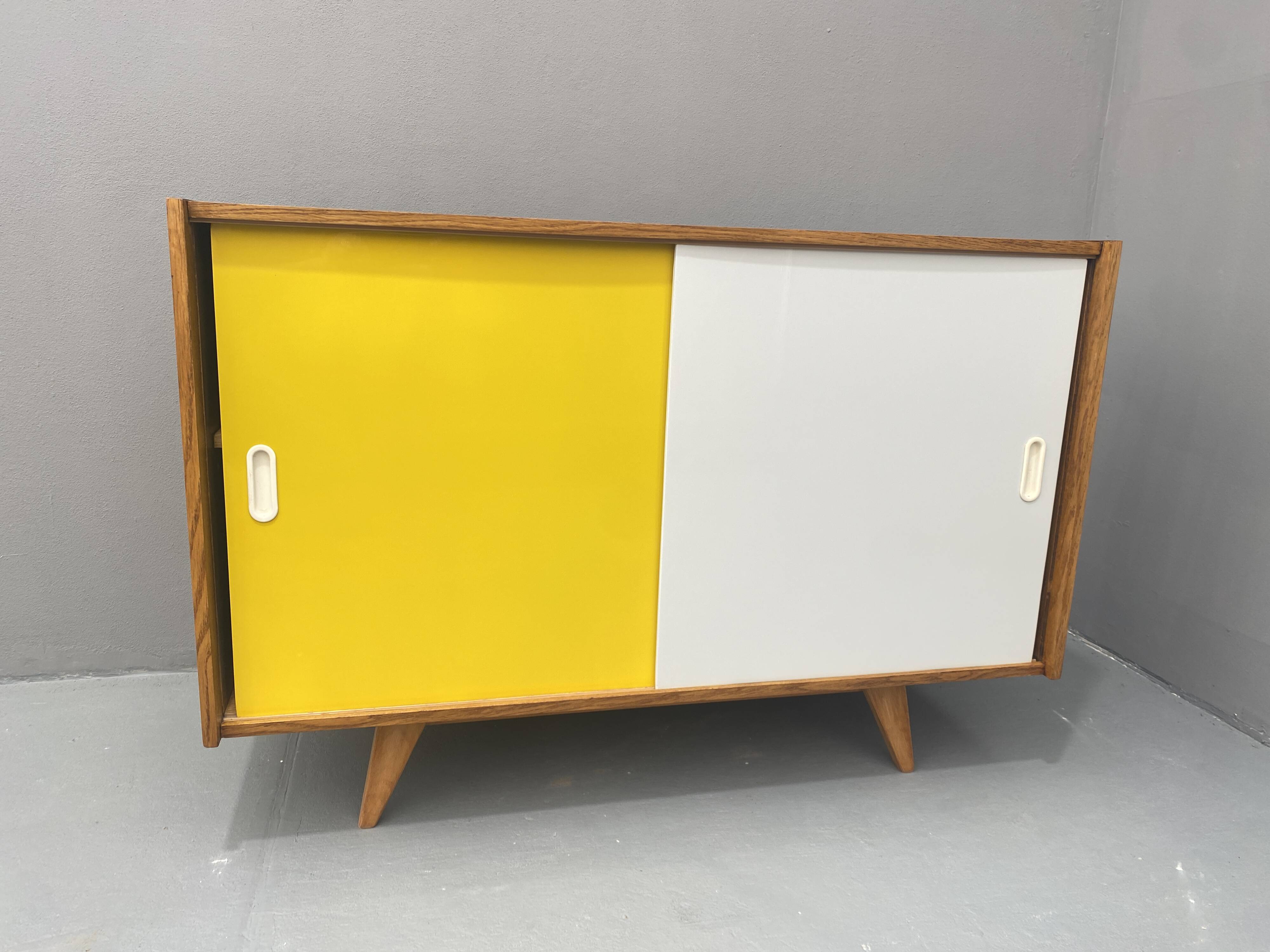 Mid century sideboard U-452 by Jiří Jiroutek, 1960´s, Czechoslovakia