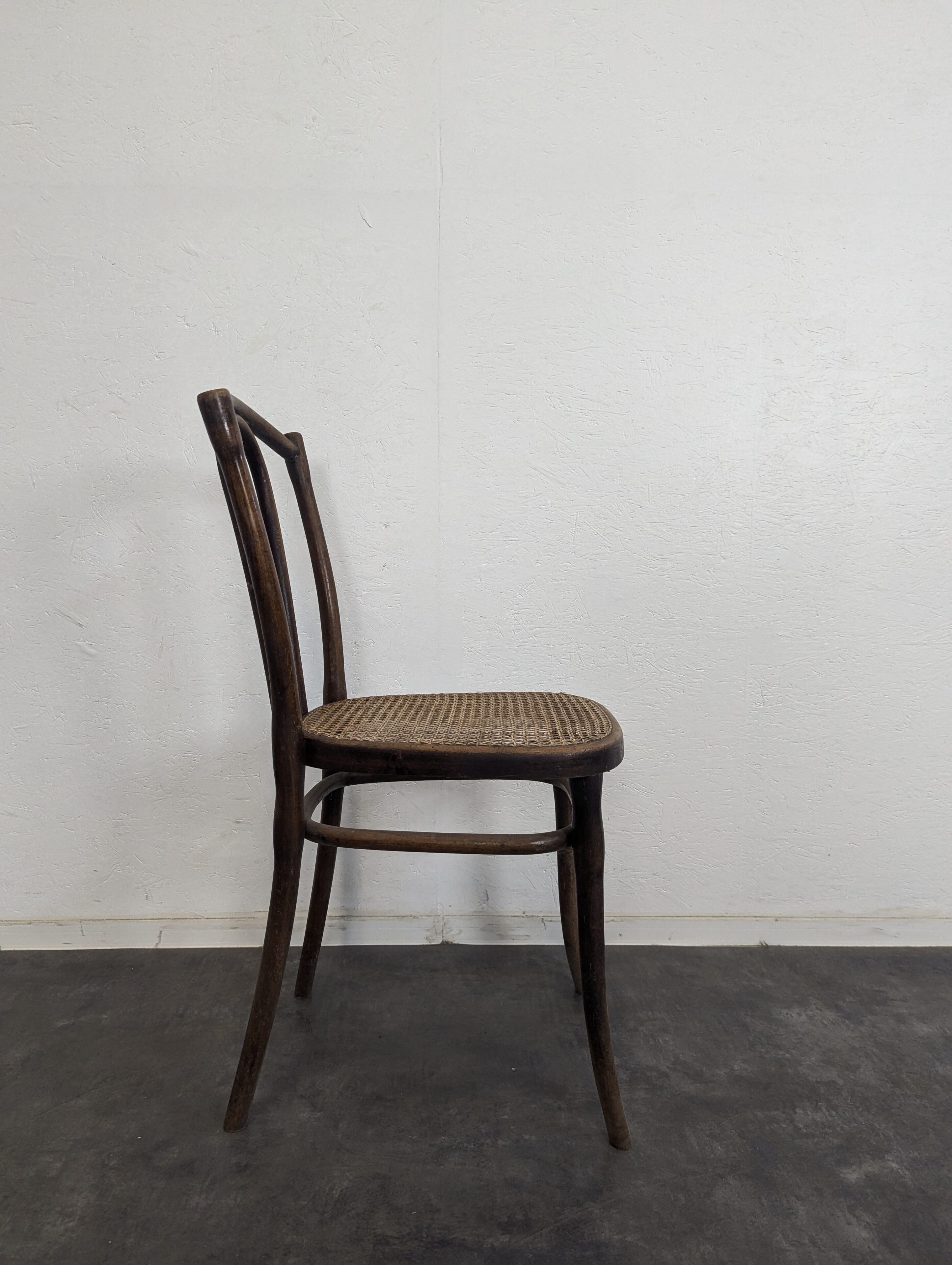 Set of 4 Thonet chairs