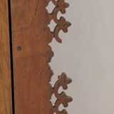 Wall cabinet to hang