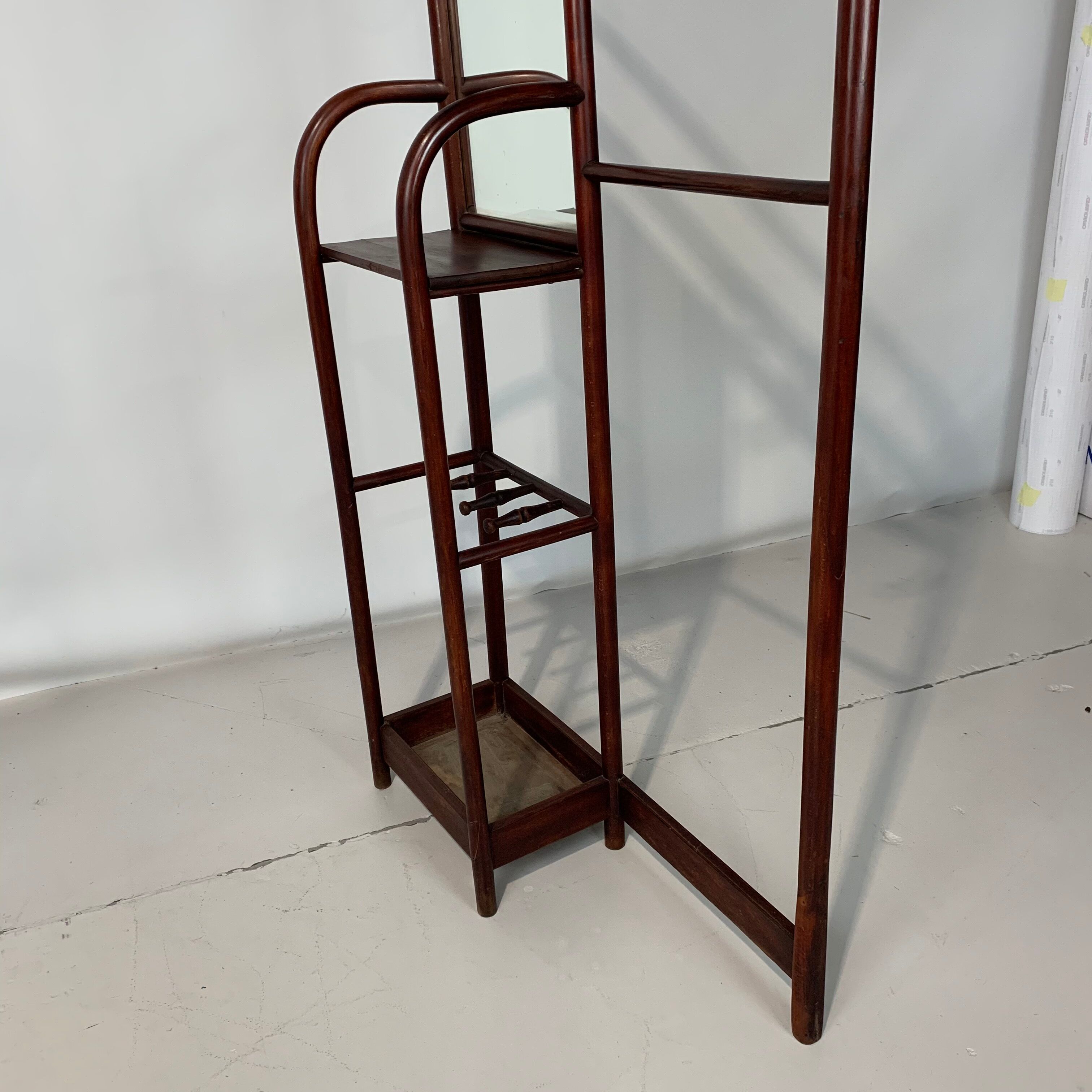 Thonet coat rack no.8