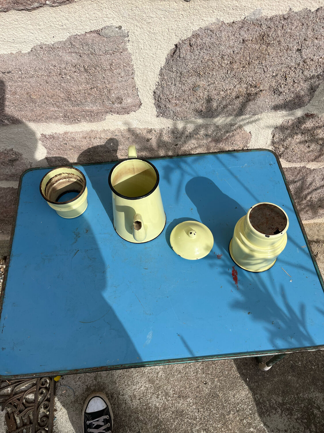 Enamelled coffee maker