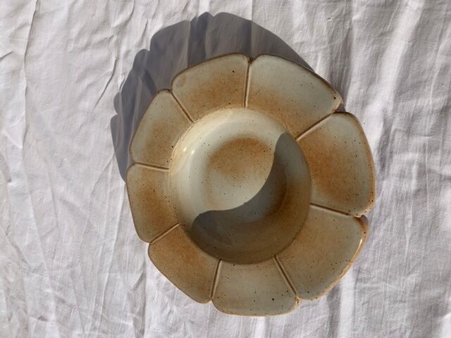 Sandstone ashtray in the shape of a vintage marsh sandstone flower