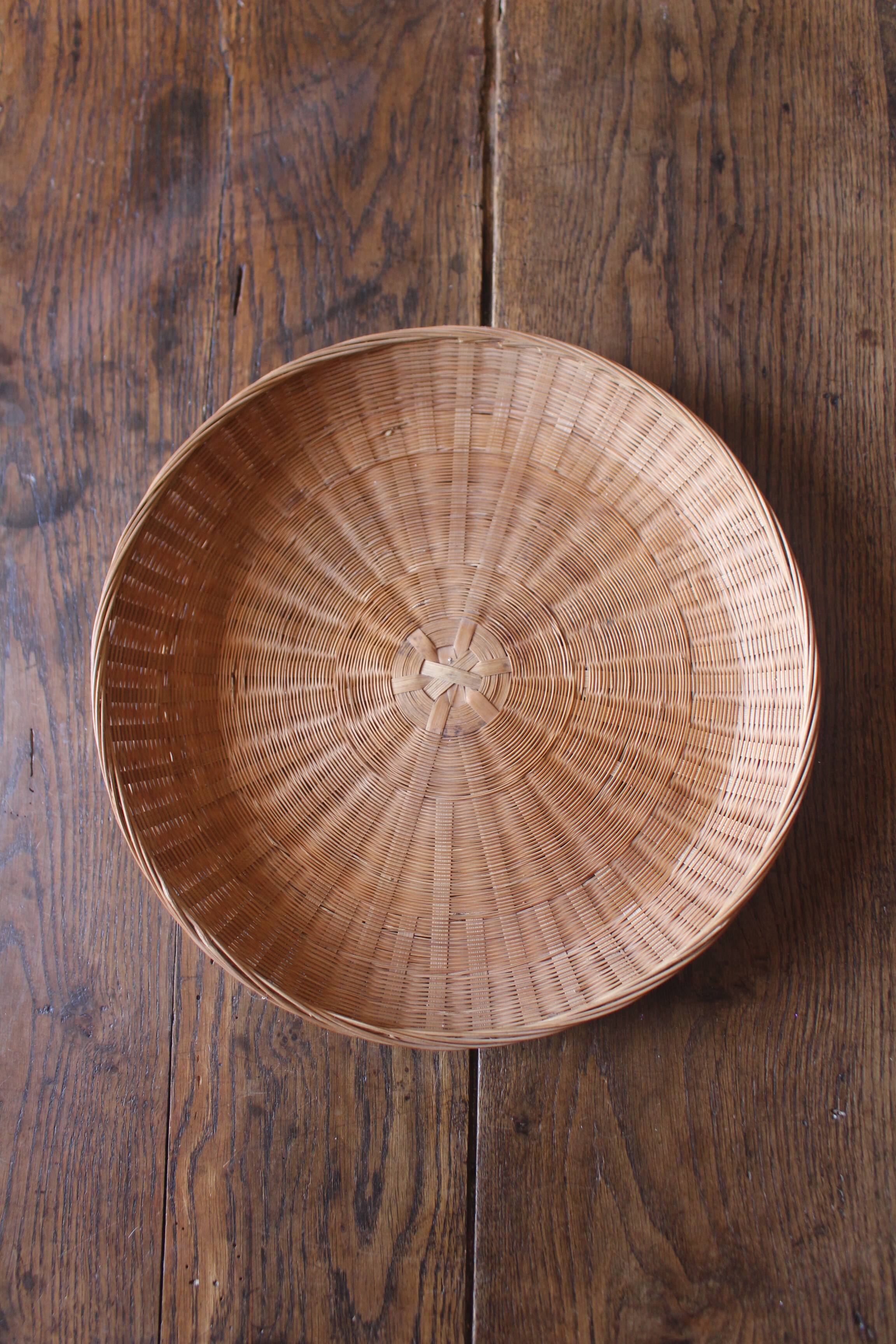 Round basketry top vintage wicker