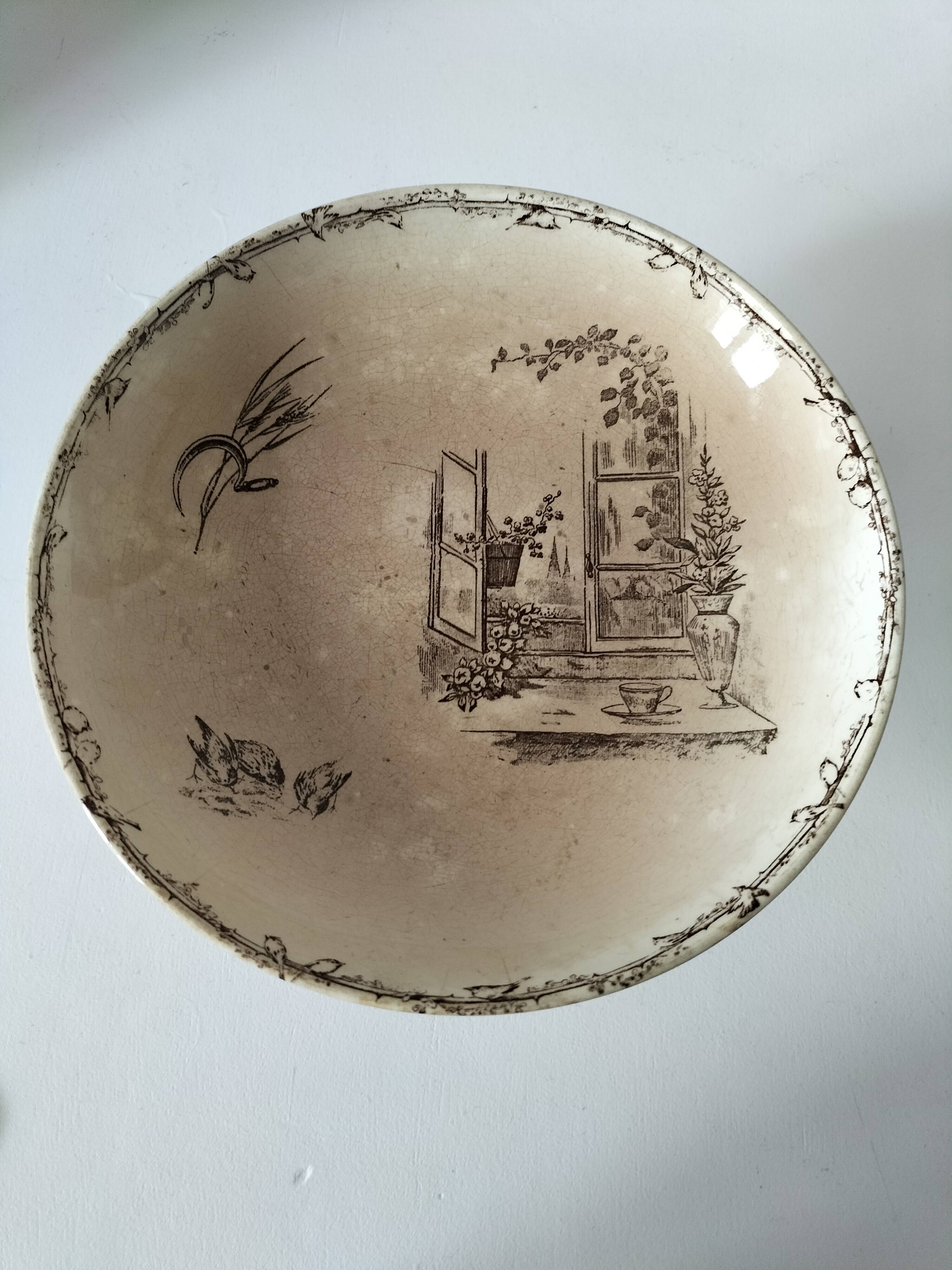 Plate on pedestal HB & Cie