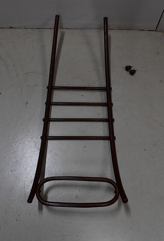 Rocking chair and his foot rest, in beech 1900