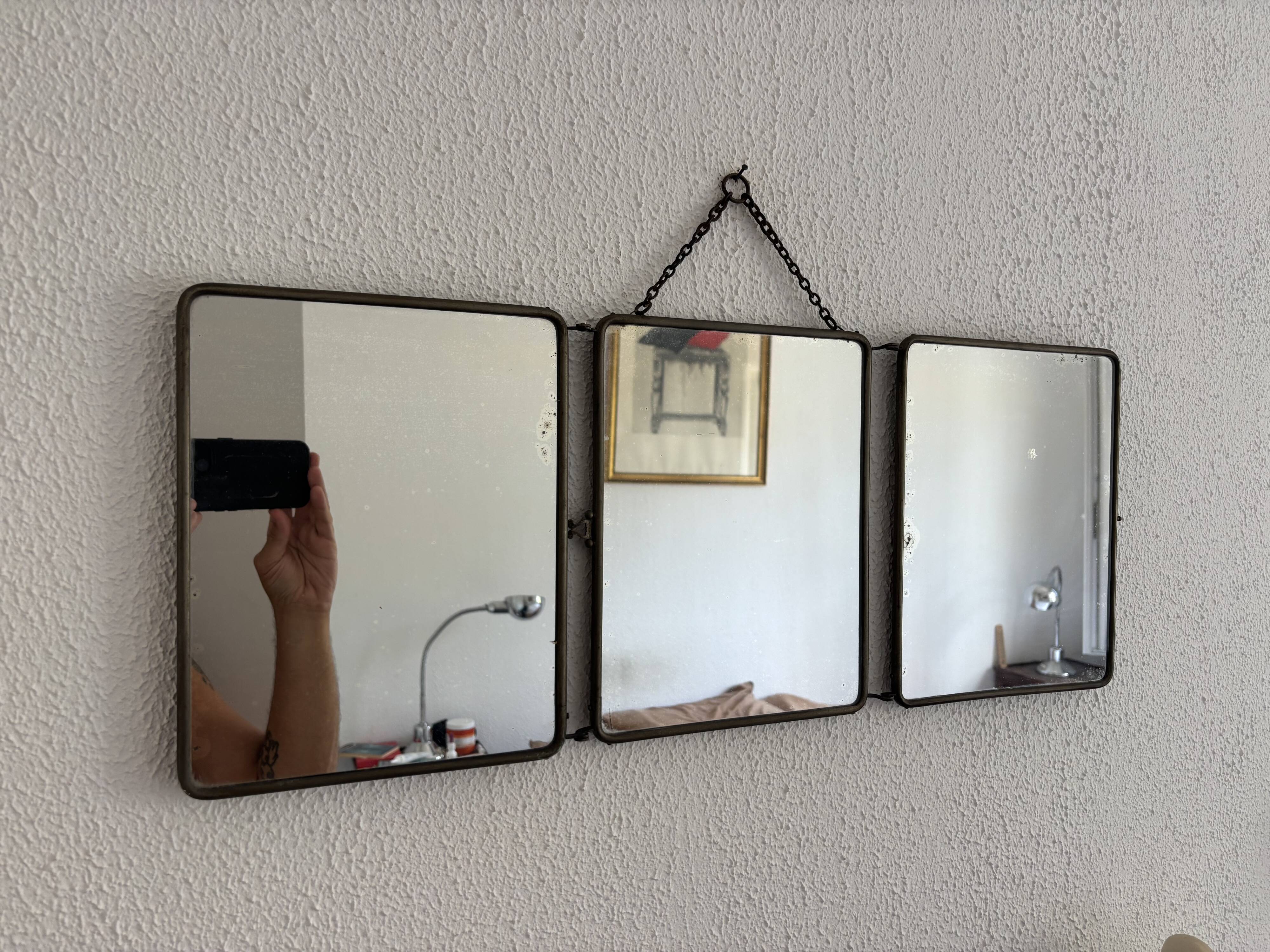 Vintage 1930s triptych mirror barber nickel-plated green crocodile effect.