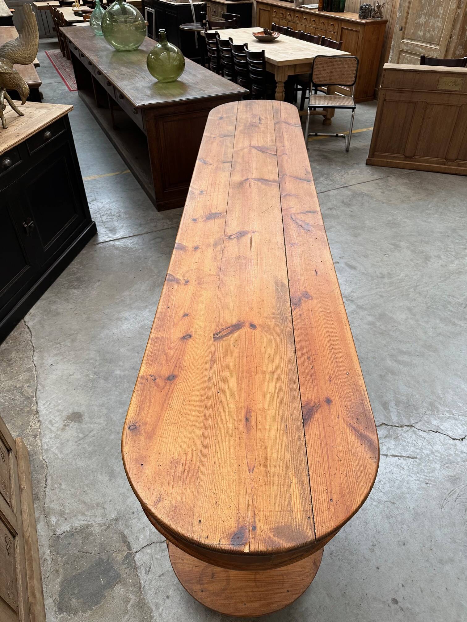 Early 20th century presentation console