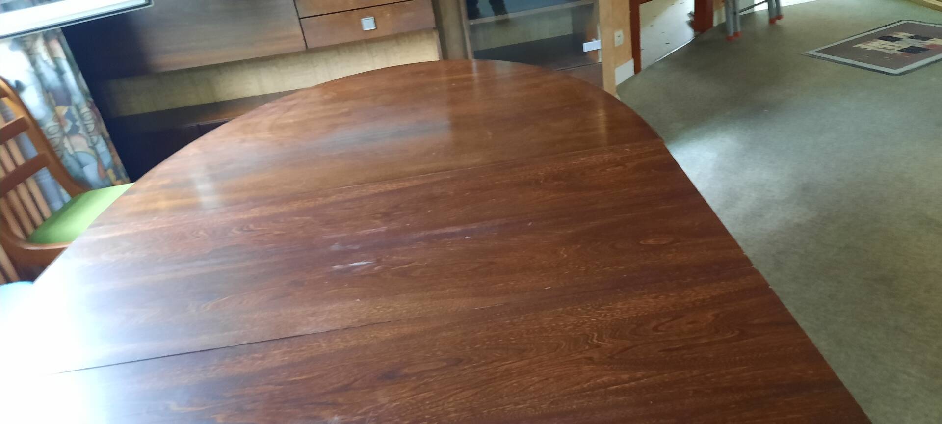 Baumann table style