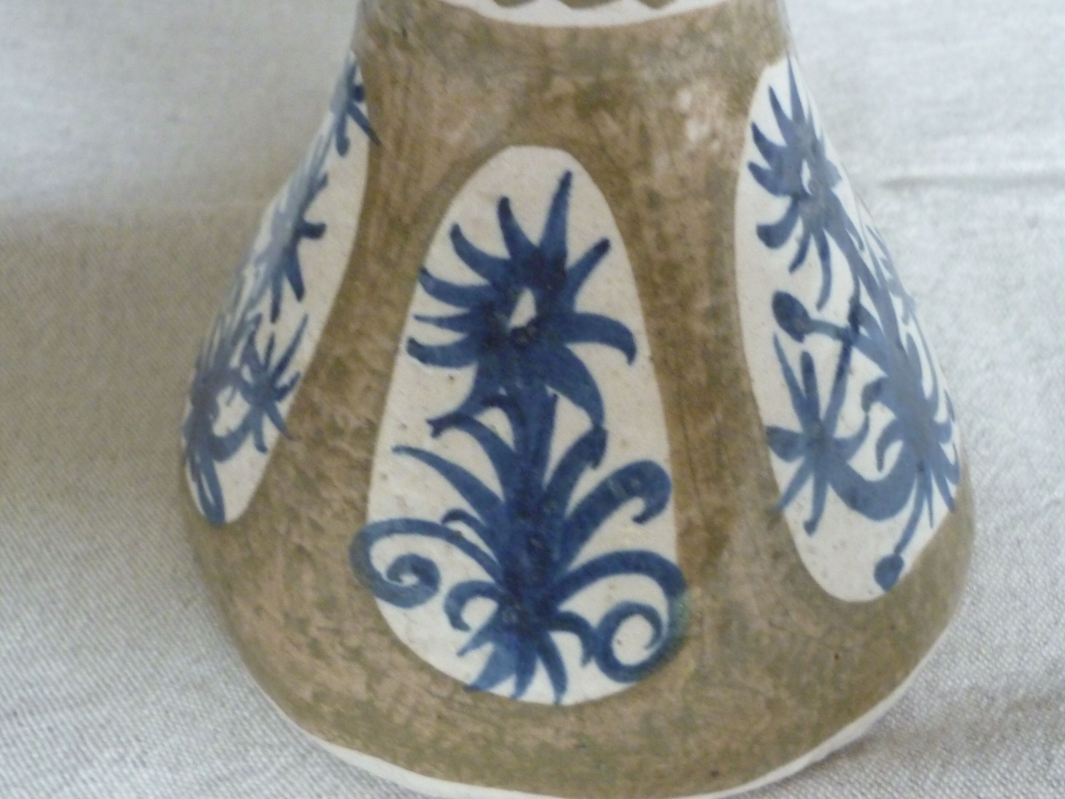 Quimper Cermal Covered Pot