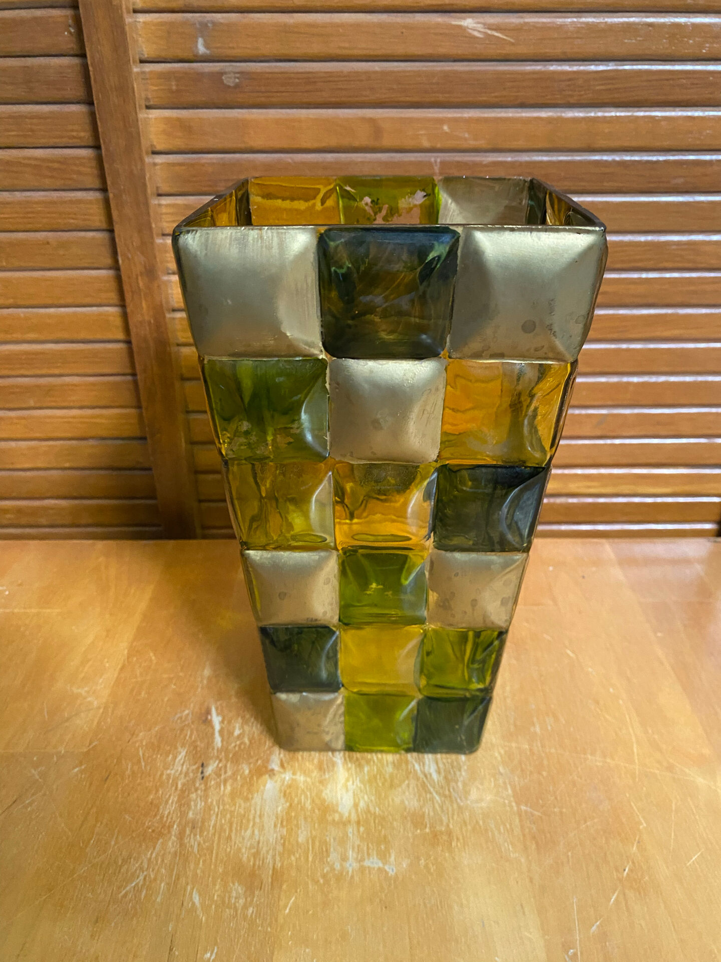 Vase ancien style Murano en verre polychrome motif damier peint à la main