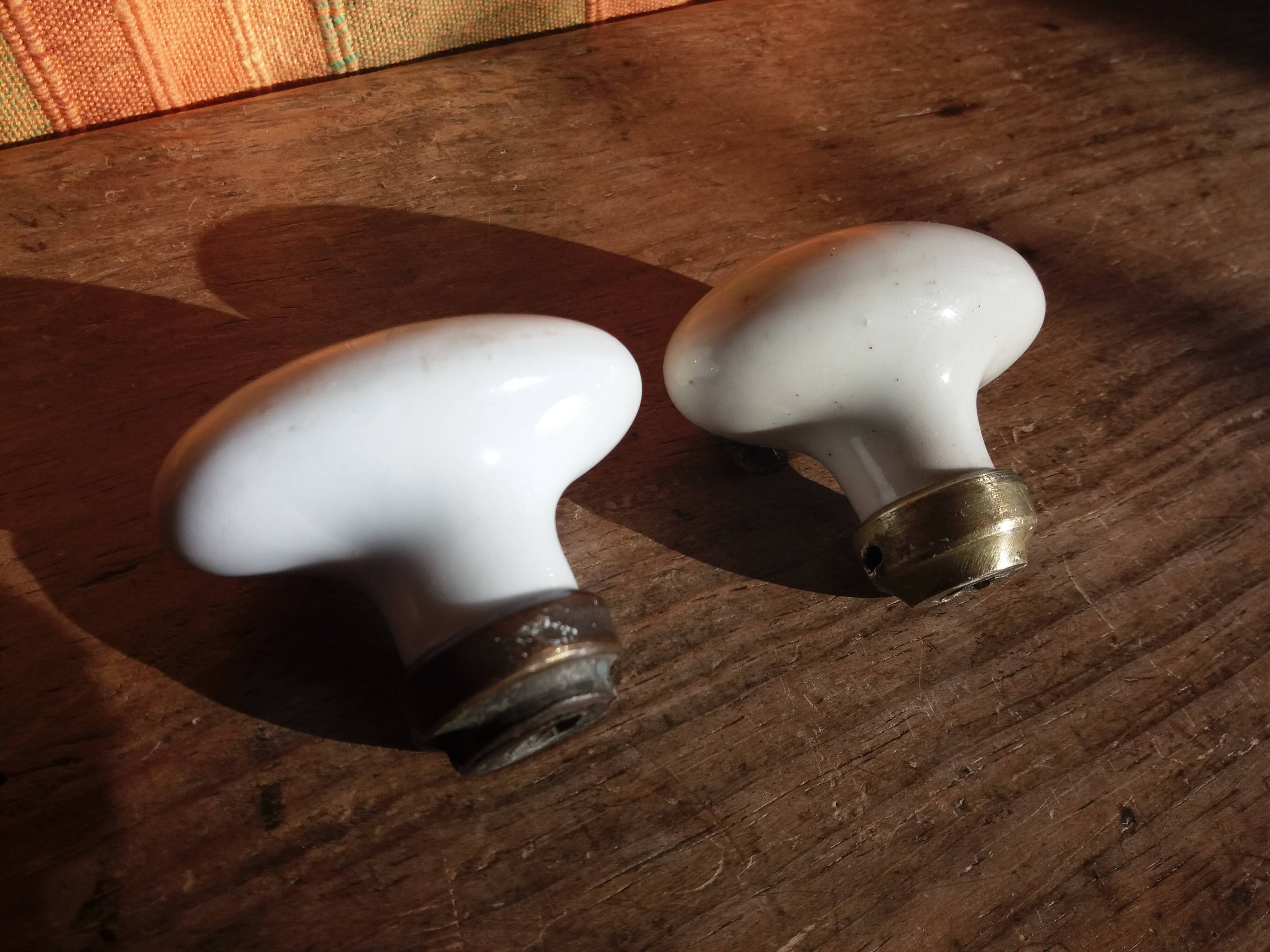 Porcelain door knob handles