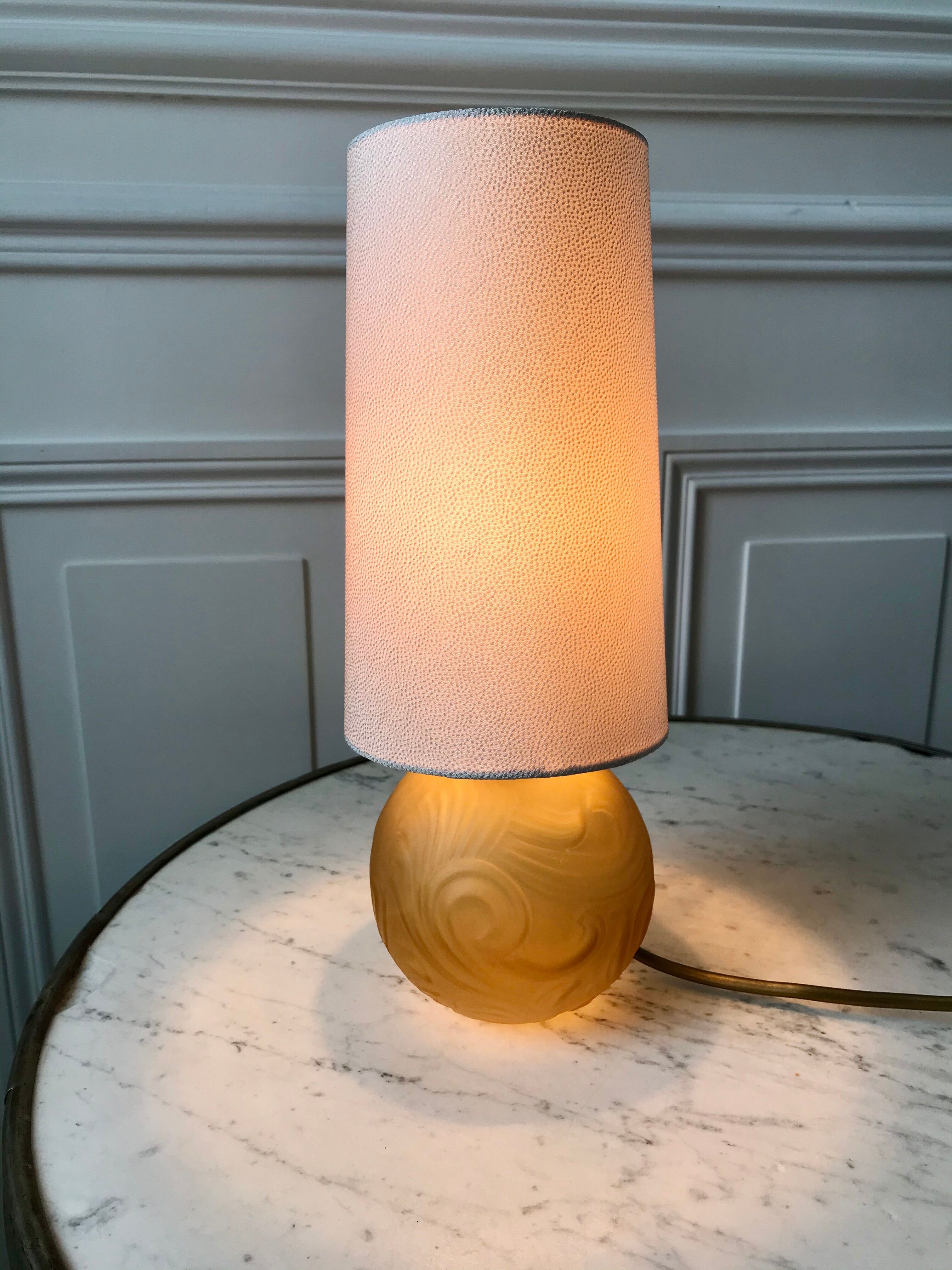 Art deco amber glass lamp and cylindrical lampshade 30s