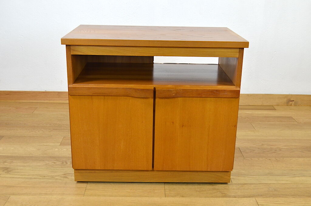 Meuble bas vintage en orme 1970 / 1980