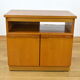 Meuble bas vintage en orme 1970 / 1980