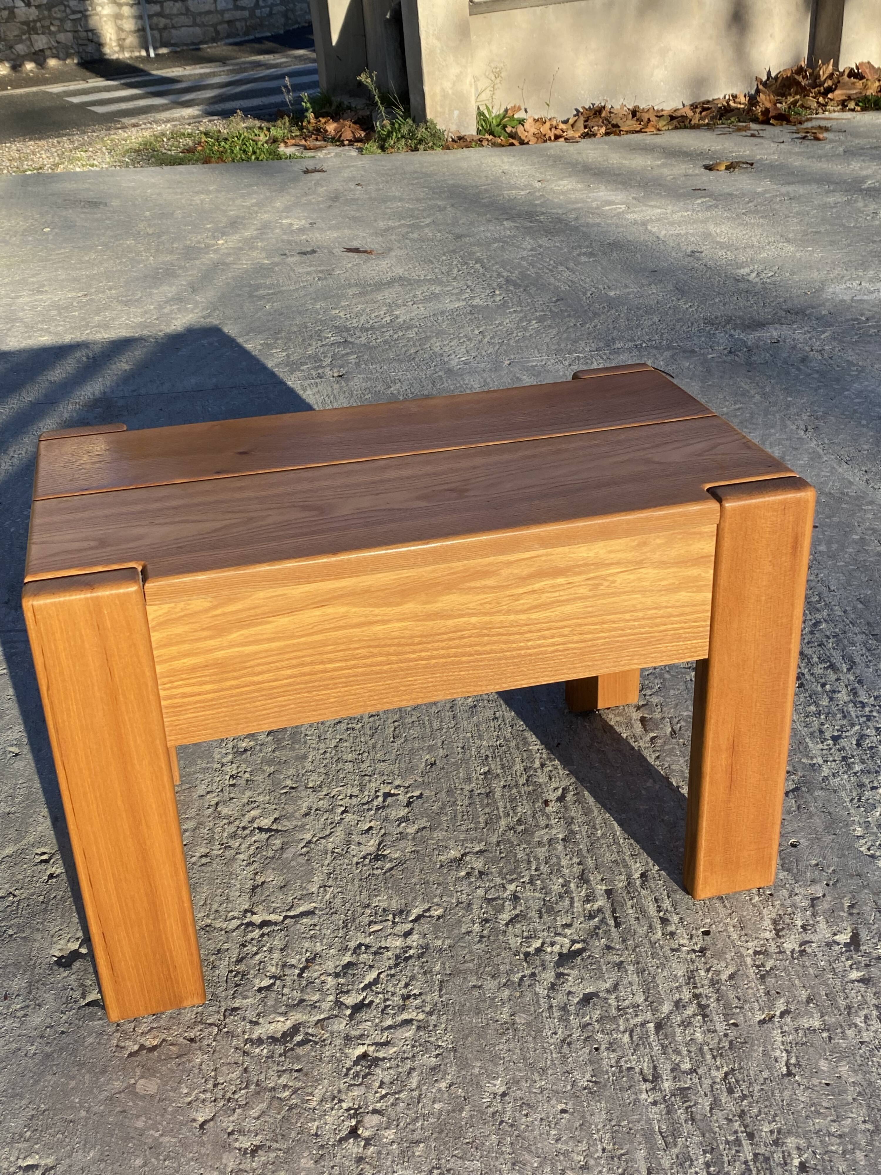 Regain / chapo Chevet en orme massif  1 tiroir en ceinture 1980 Signé