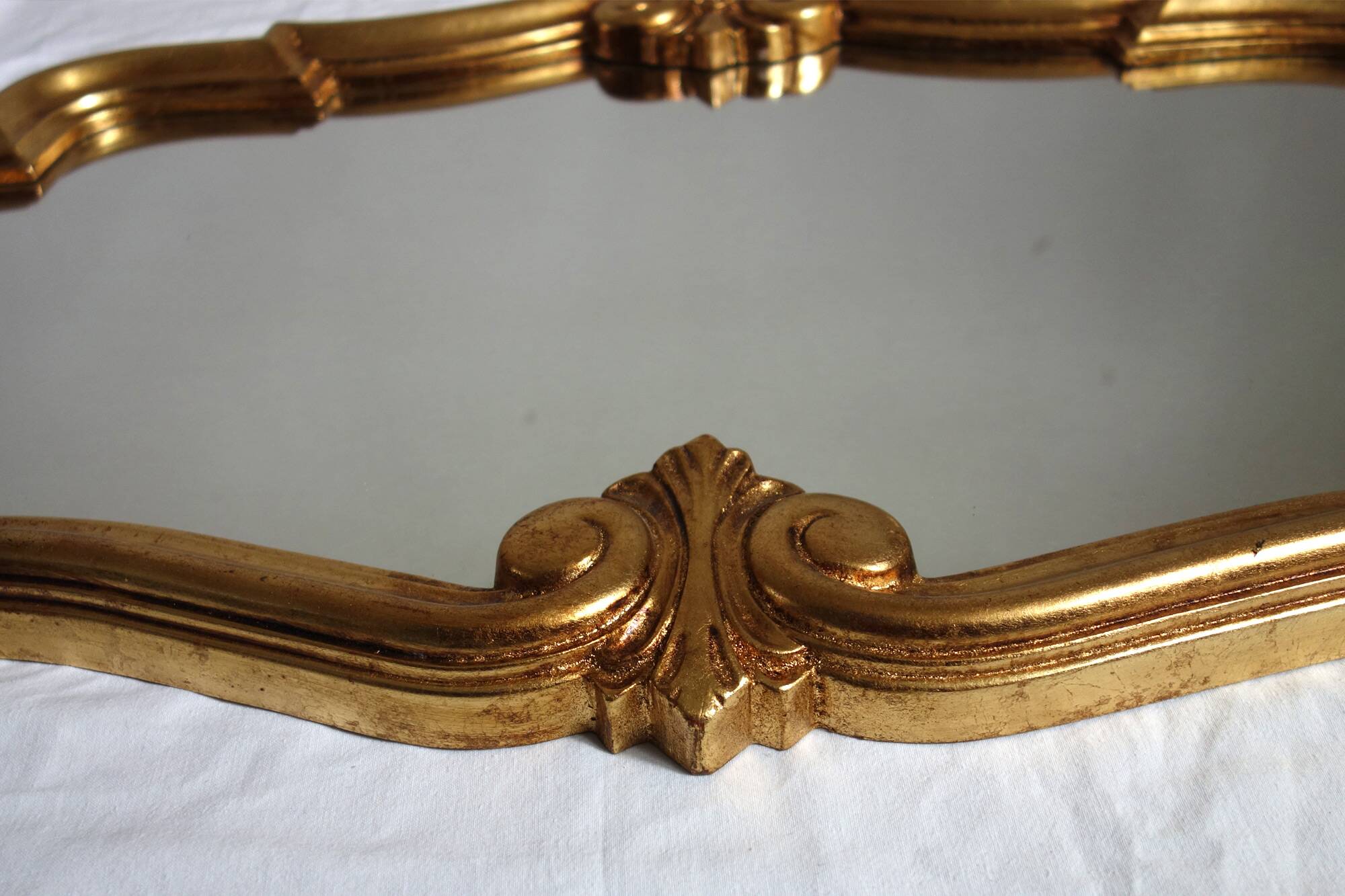 Louis XV style mirror in gilded wood, 88x61 cm