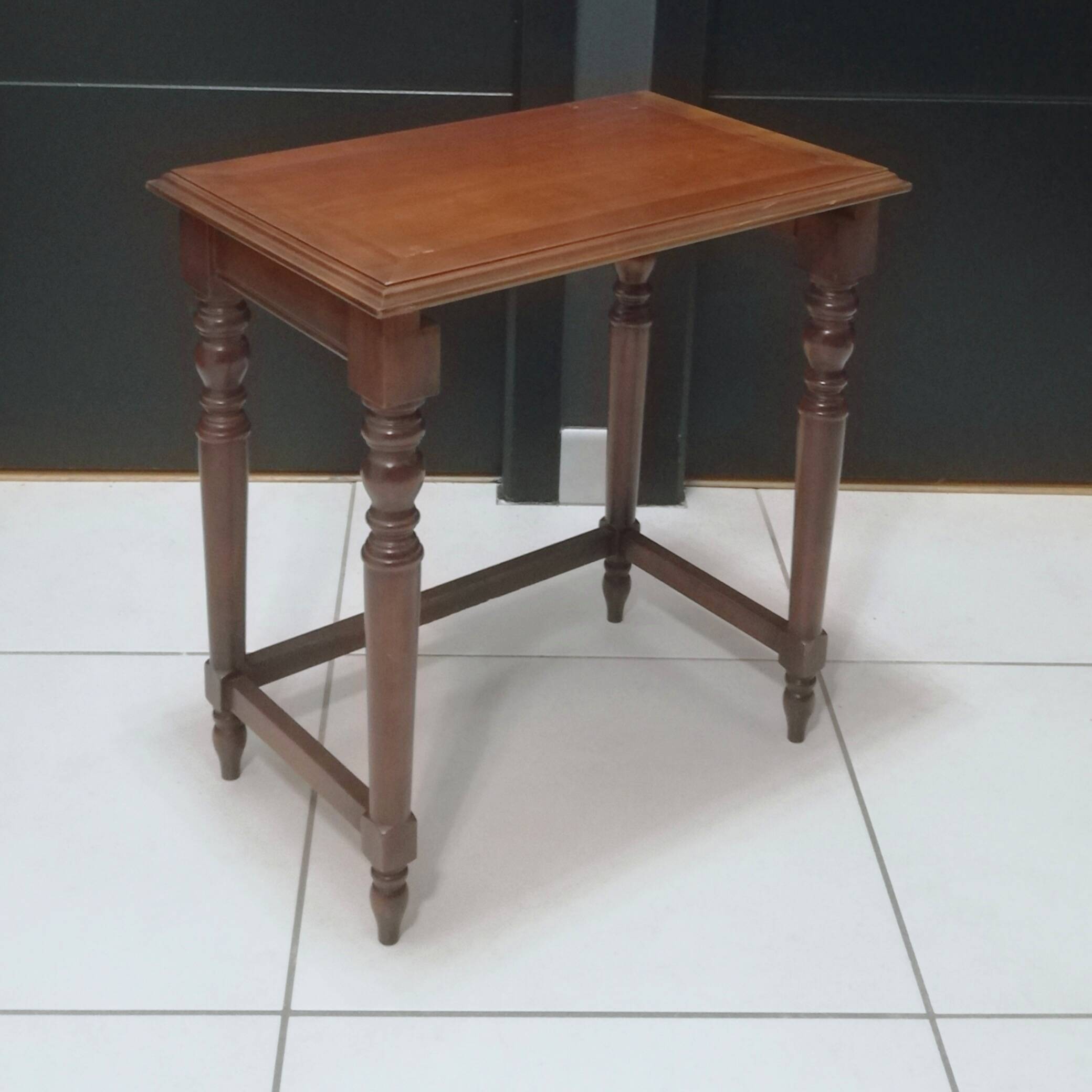 Built-in nesting tables