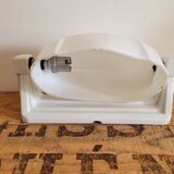 Porcelain and opaline wall lamp