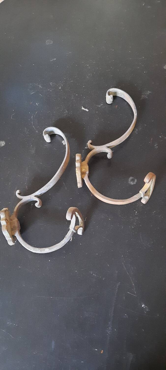 Set of 5 brass hooks