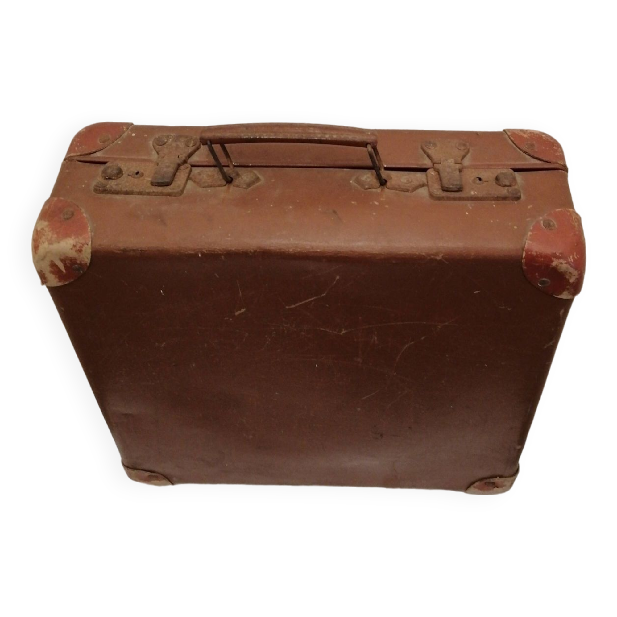 Small old suitcase to revamp