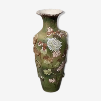 Vase Satsuma 1900 Japan Mejii period Chrysanthemes enamelled pottery