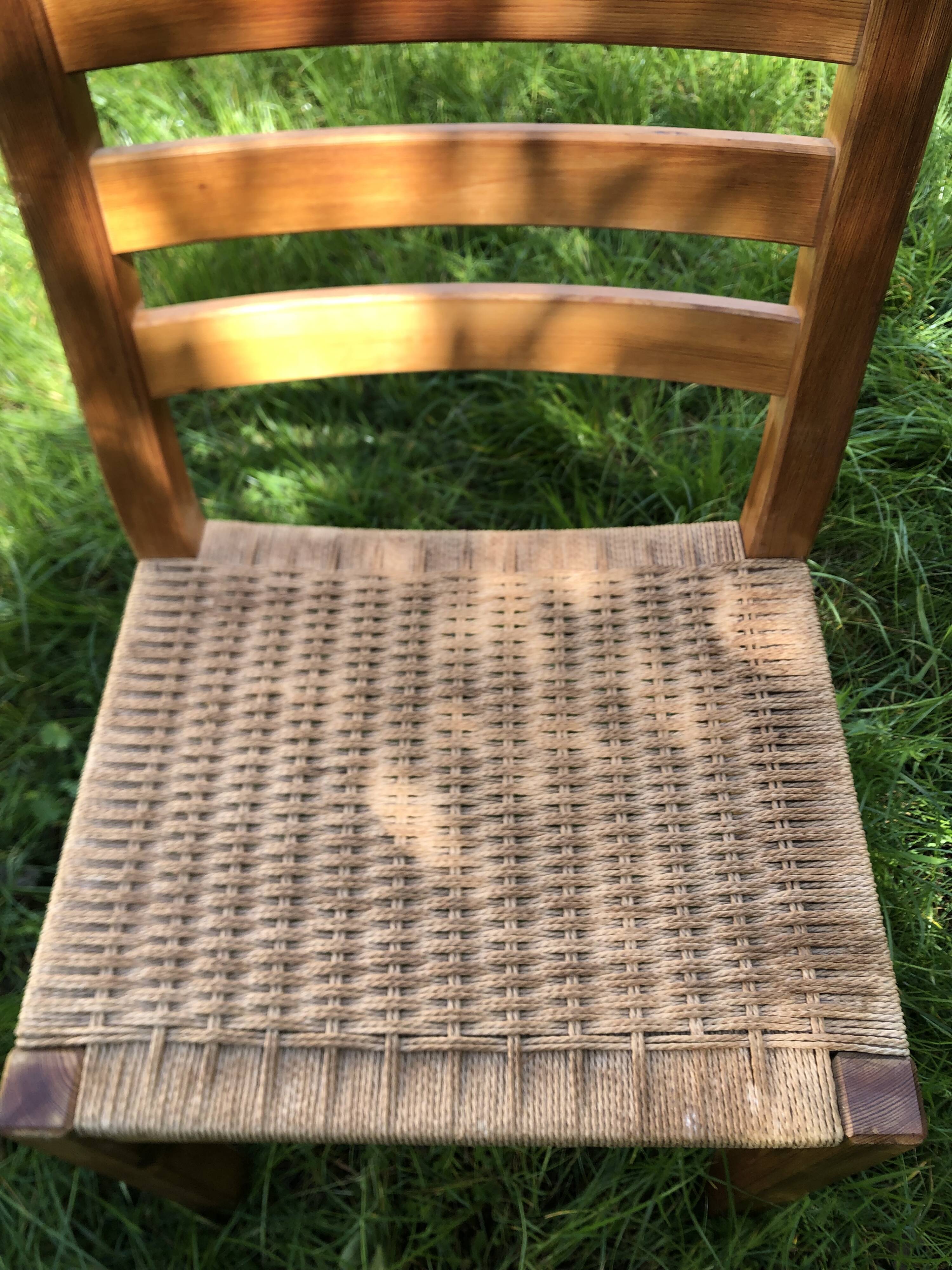 Vintage 60s wood and rope chair