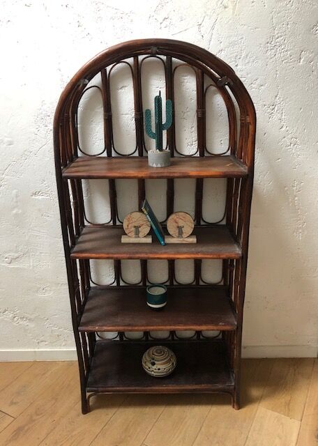Shelf in rattan and bamboo