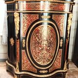 Violin-shaped support cabinet with Boulle marquetry