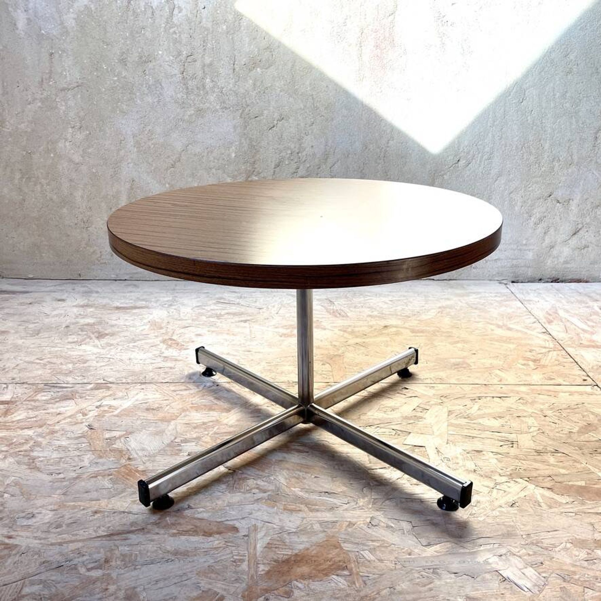 Mahogany formica coffee table