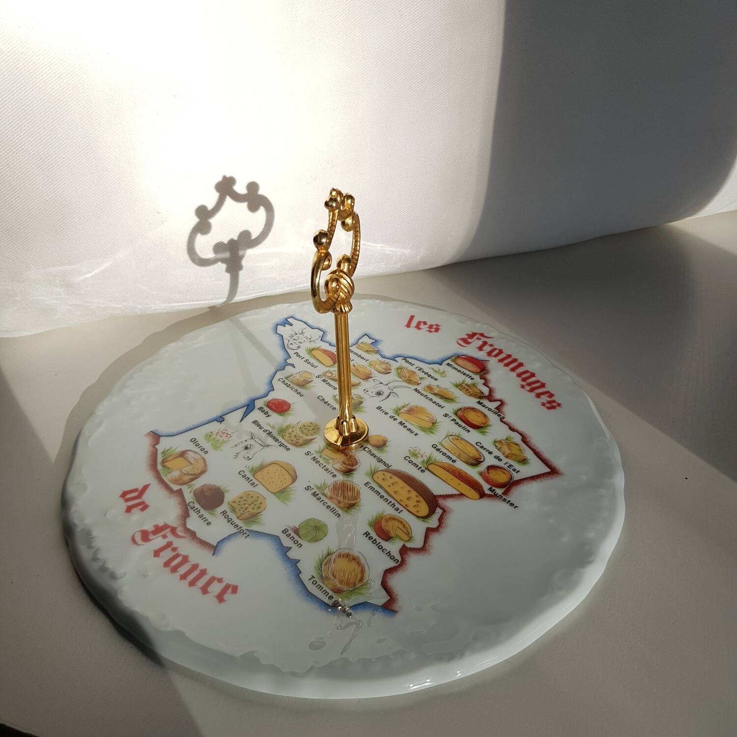 Plat de service à fromage en porcelaine de Limoges