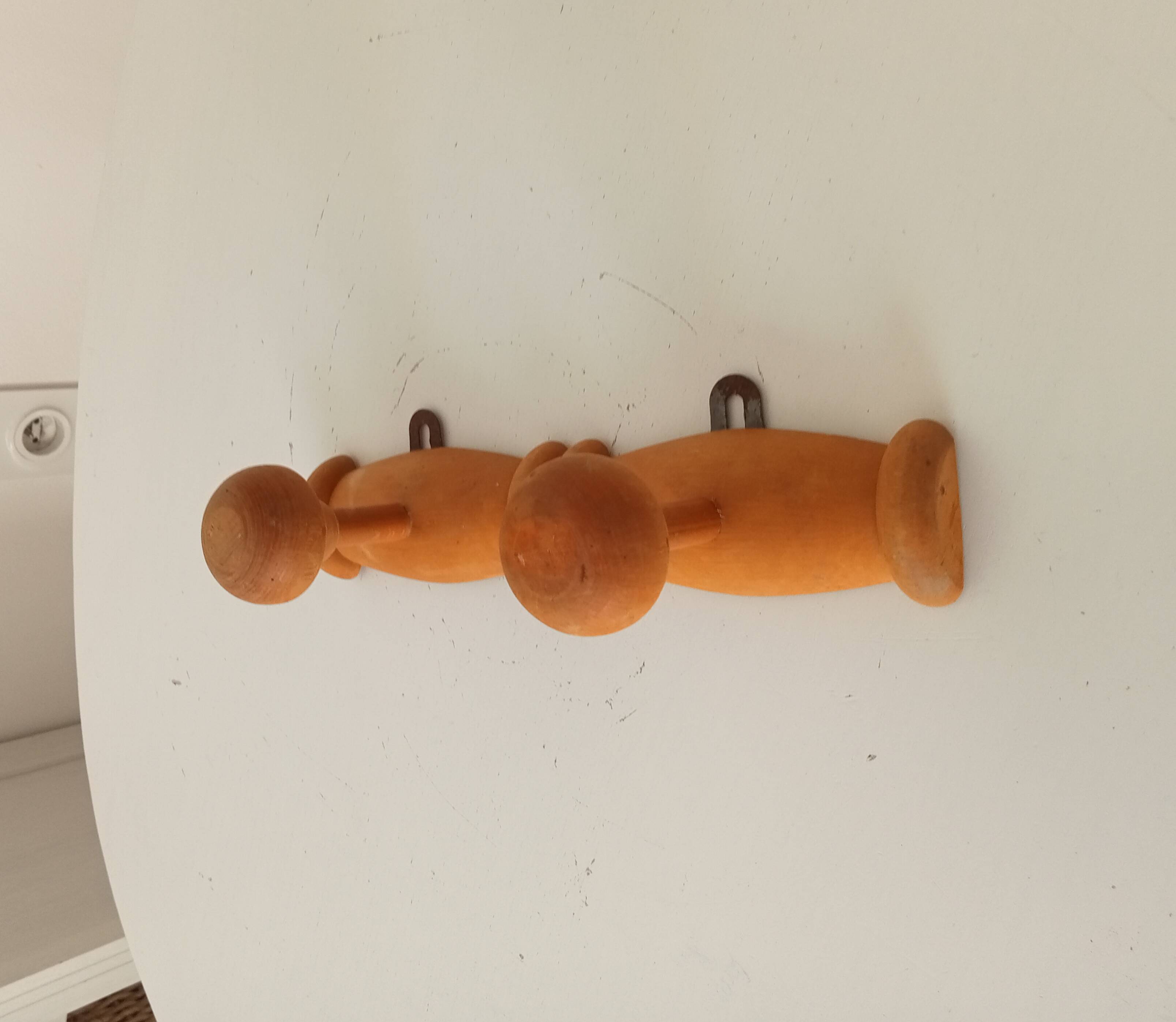 Small vintage wall-mounted coat rack with chinoiserie design