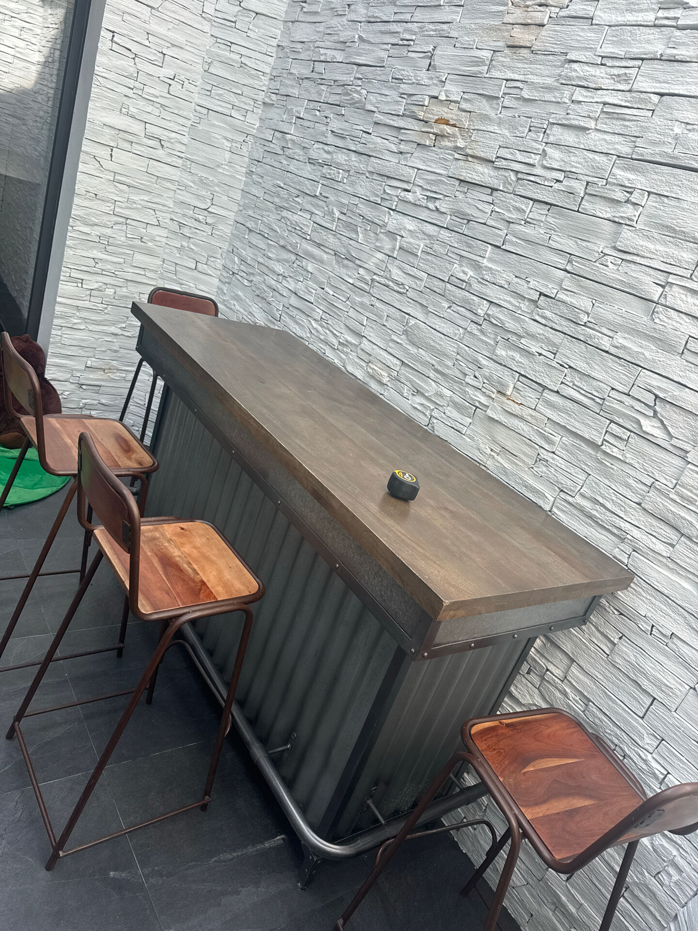 Bar stool