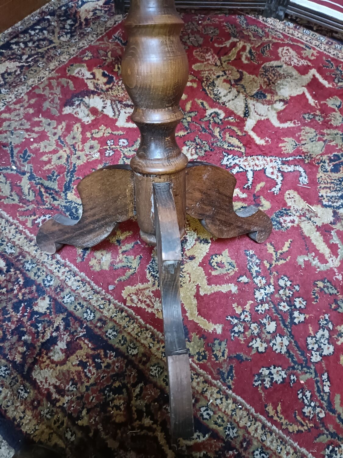 Pedestal table chessboard inlaid old pegs and staples