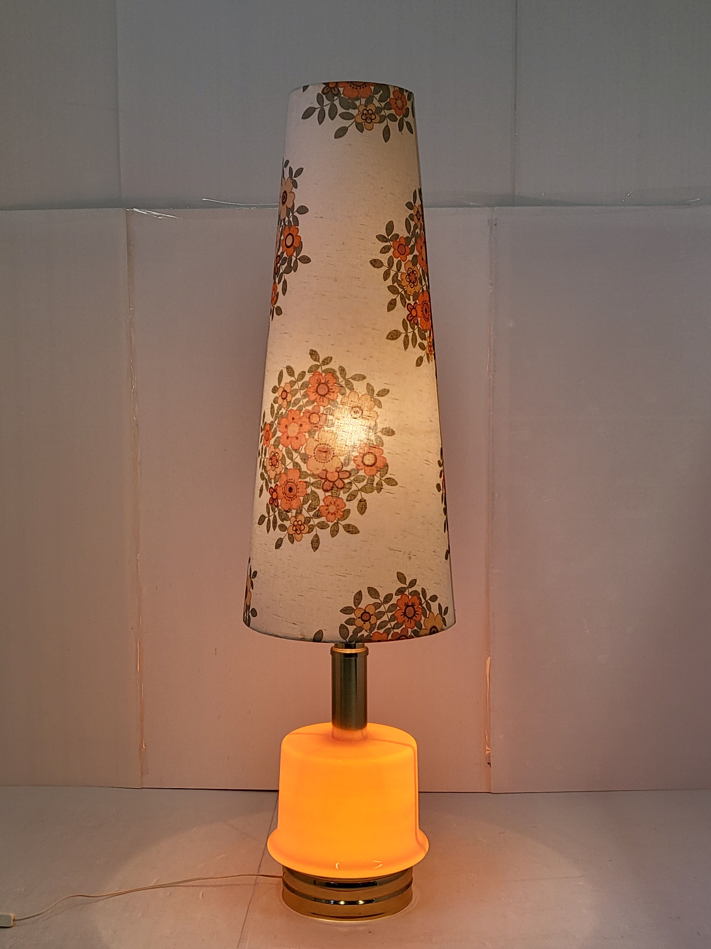 Vintage floor lamp 1970 flower power