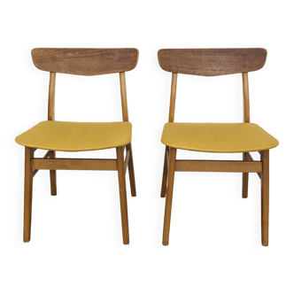 Set of 2 Scandinavian teak chairs