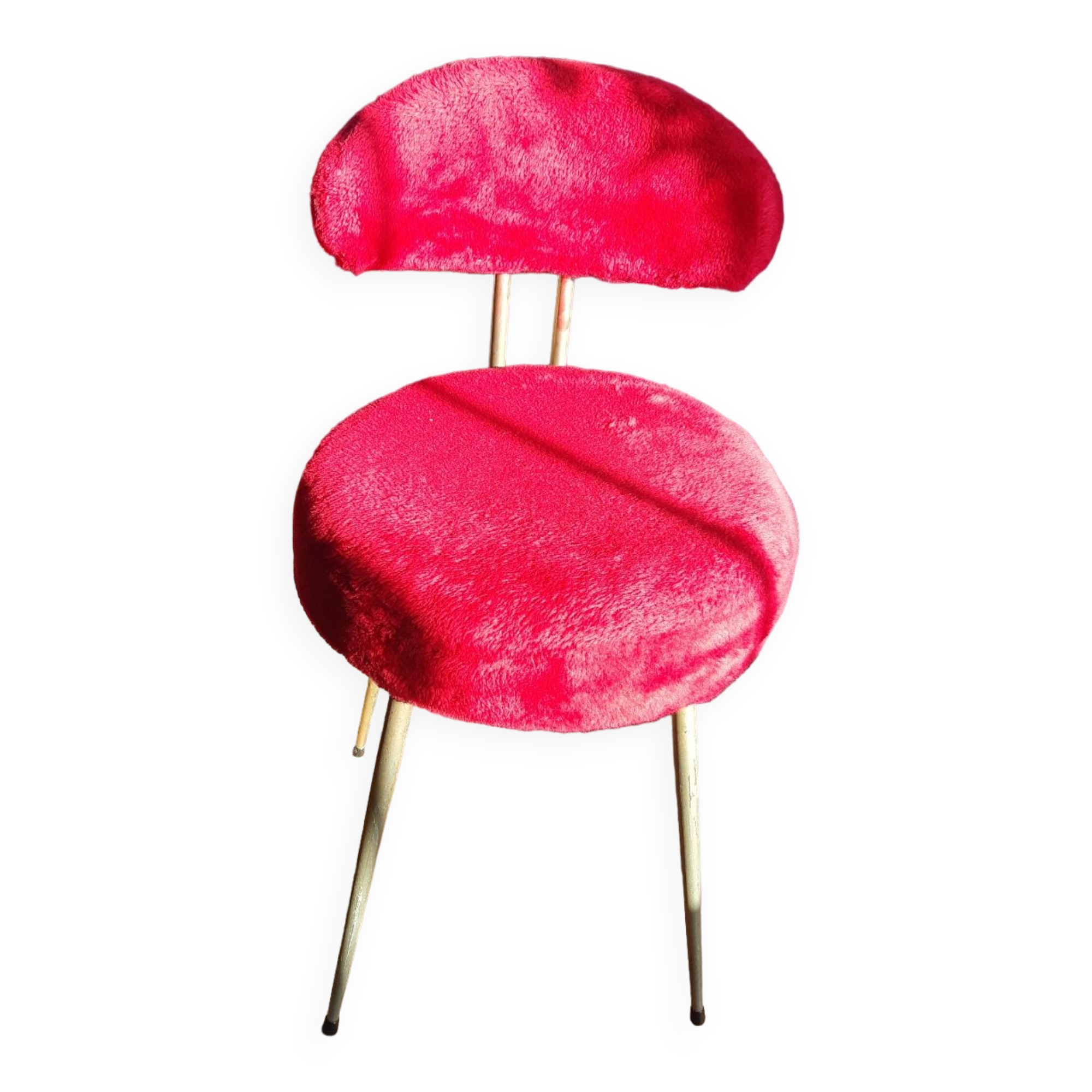 Red moumoute chair