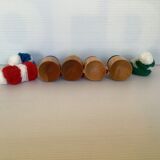 4 anciens coquetiers en bois