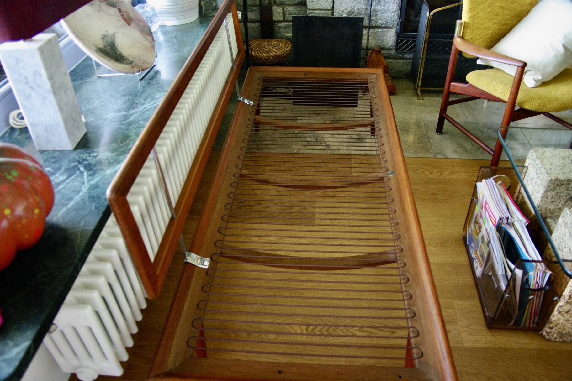 Vintage minerva daybed in solid teak and alcantara by peter hvidt for john stuart 1950s